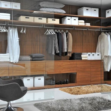 Walk-In Closet Systems