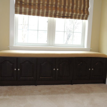 Walk in Closet with Bench Seats