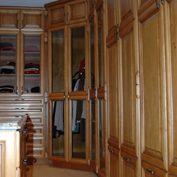 Walk In Closet with Island
