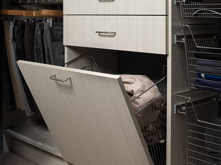 Walk-In - Closet