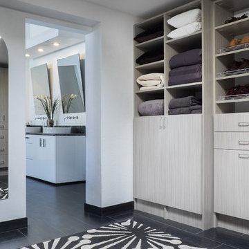 Walk-in Closets
