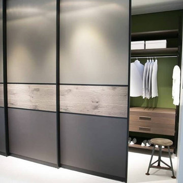 WALK-IN-WARDROBES