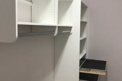 White Closet With Pull Out Storage