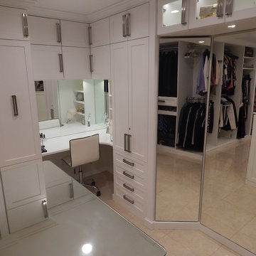 White Mirrored Walk In