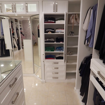 White Mirrored Walk In