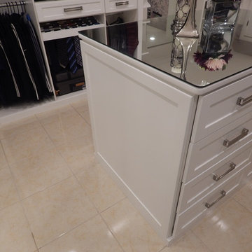 White Mirrored Walk In
