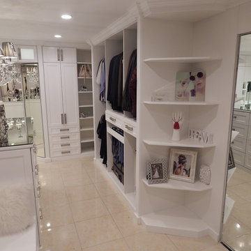 White Mirrored Walk In