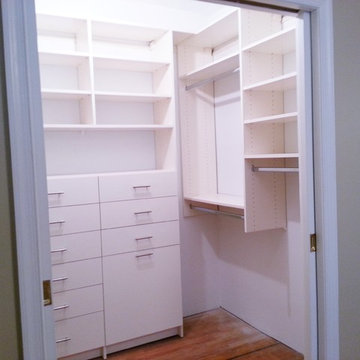White Walk-in Closet Design