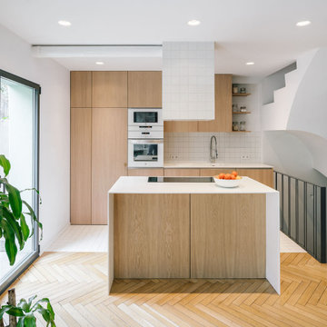 6HOUSE
