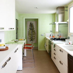 75 Beautiful Tropical Green Kitchen Pictures Ideas July 2021 Houzz