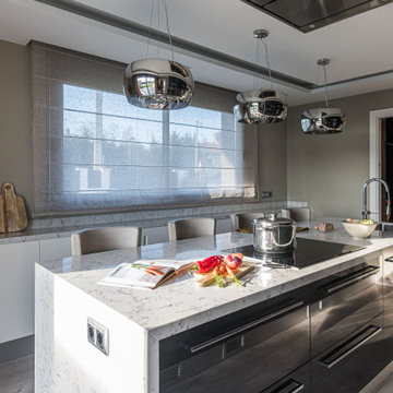 Duplex de lujo con jardín y piscina
