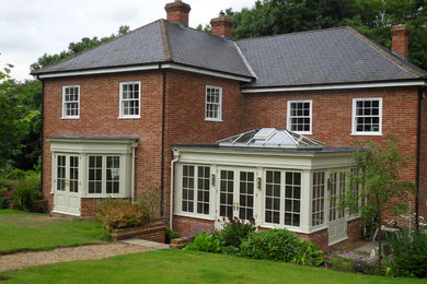 Photo of a farmhouse conservatory in Buckinghamshire.