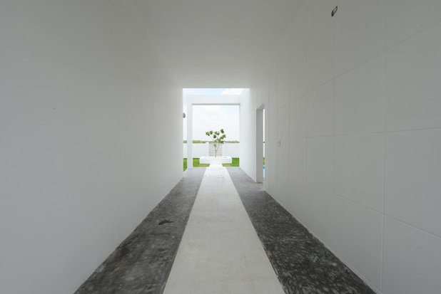 Contemporary Corridor by Aamir and Hameeda Associates
