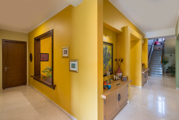Eclectic Corridor by Shefali Singh, Architect