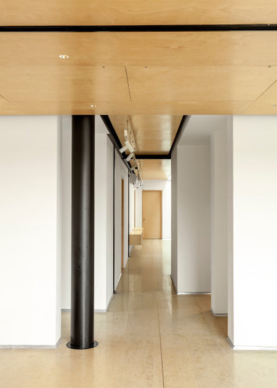 Contemporary Corridor by Architecture Discipline