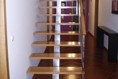 Inspiration for a contemporary staircase in Lille.
