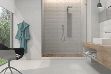 Diseño de cuarto de baño principal escandinavo de tamaño medio con baldosas y/o azulejos beige, baldosas y/o azulejos de cerámica y suelo de baldosas de cerámica