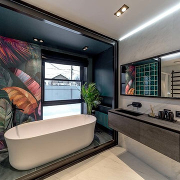 KRION Bath en los baños diseñados por Alexey Aladashvili en Rostov (Rusia)