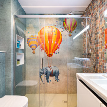 Modern and colorfull bathroom