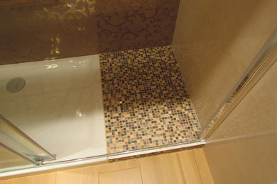 アリカンテにあるおしゃれな浴室の写真