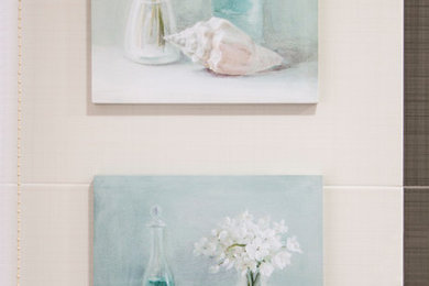 Ejemplo de cuarto de baño principal minimalista pequeño con baldosas y/o azulejos beige y baldosas y/o azulejos de cerámica