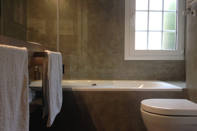 Foto de cuarto de baño contemporáneo con microcemento