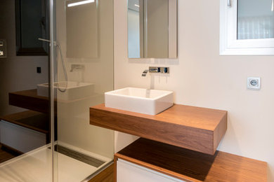 Inspiration for a large contemporary bathroom remodel in Alicante-Costa Blanca