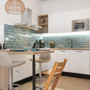 Ispirazione per una cucina costiera