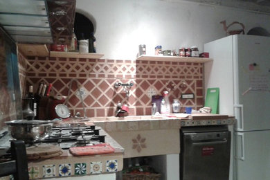 Inspiration for a country kitchen in Milan.