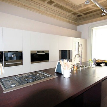 CUCINA MODERNA CON PENISOLA