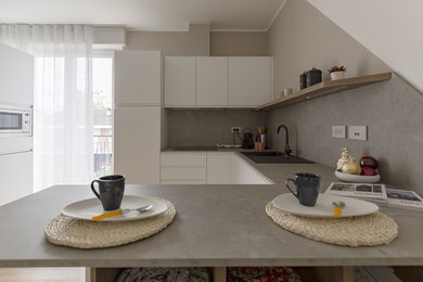Immagine di una cucina minimalista