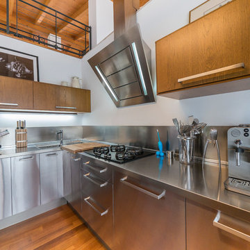 Wood & steel kitchen