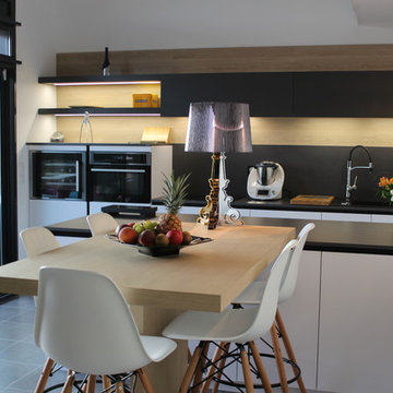 Création d'un espace cuisine/repas dans un Loft place de l'Ormeau à Toulouse