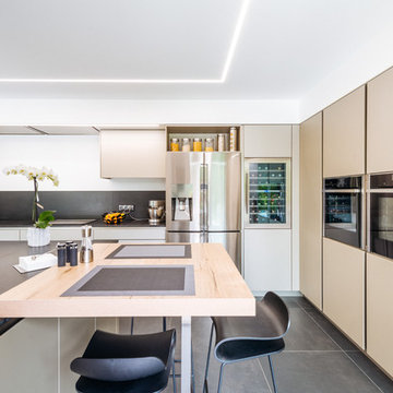 Création nouvelle cuisine contemporaine beige & blanc