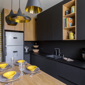 Cuisine noire mat et bois
