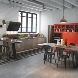 Réalisation d'une cuisine design.