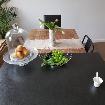 Une table élégamment décorée