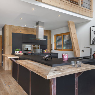 Le chalet revsité par la maison de cèdre