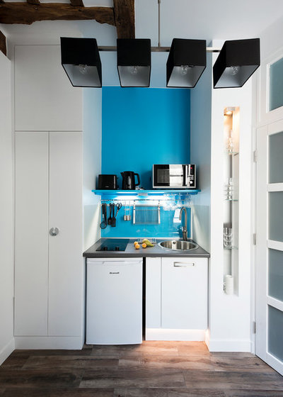 Contemporary Kitchen by Bertina Minel architecture