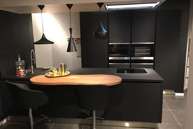Photo of a contemporary kitchen in Nice.