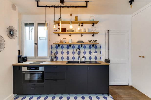 Midcentury Kitchen by Cécile Humbert - Design d'intérieur