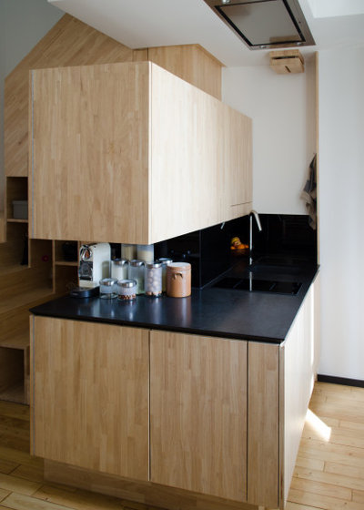 Contemporary Kitchen by Martins Afonso atelier de design