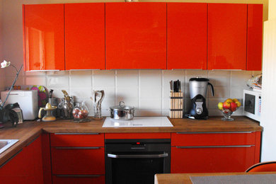 ストラスブールにあるコンテンポラリースタイルのおしゃれなキッチンの写真