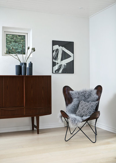 Scandinavian Living Room by Mia Mortensen Photography