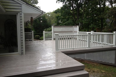 Example of a classic deck design in New York