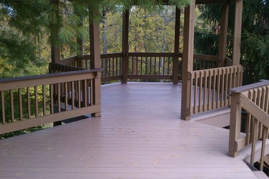 Example of a classic deck design in Cleveland