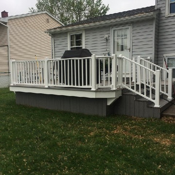 Back Yard Family Composite Deck