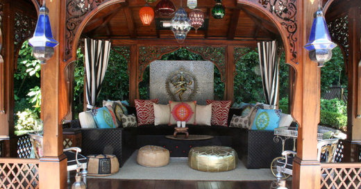 20 Outstanding Outdoor Living Rooms