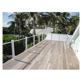 Cable Railing - Beach Style - Deck - Tampa - by Mullet's Aluminum ...