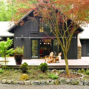 Deck container garden - mid-sized cottage backyard deck container garden idea in Seattle with no cover